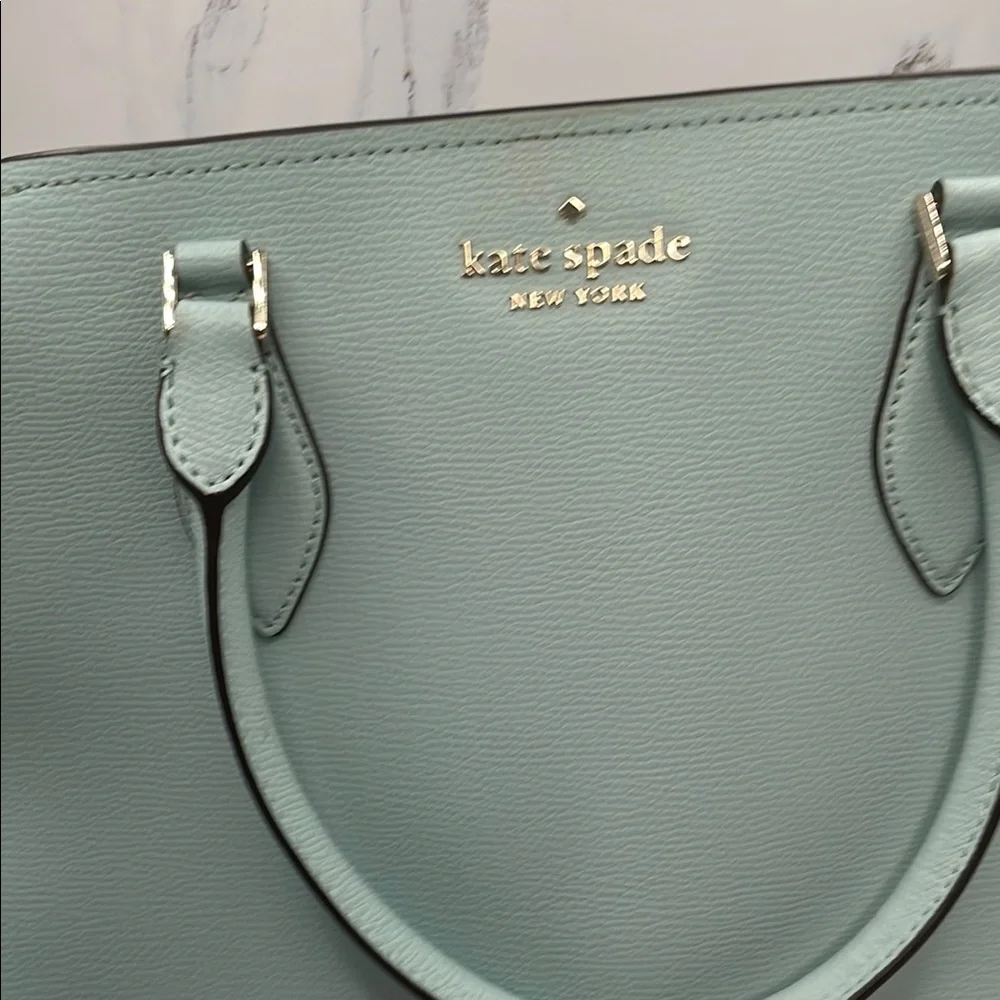 kate spade chic versatile